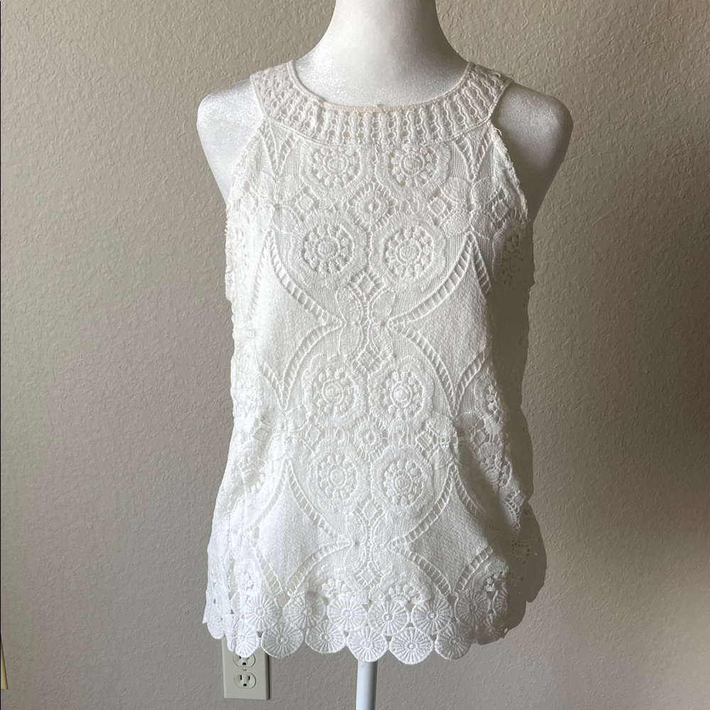 Adiva Ivory Lace Sleeveless Top